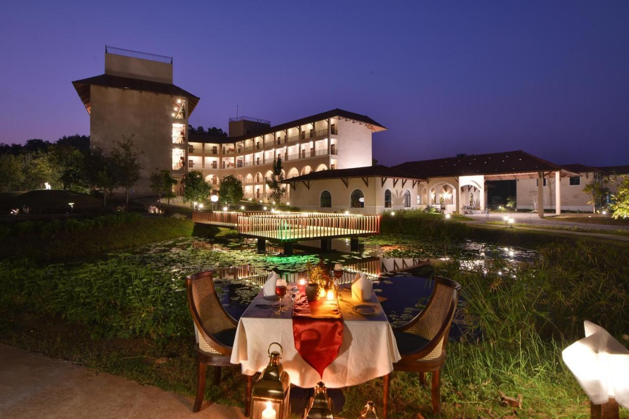 Bhanu The Fern Forest Resort & Spa, Jambughoda Kültér fotó