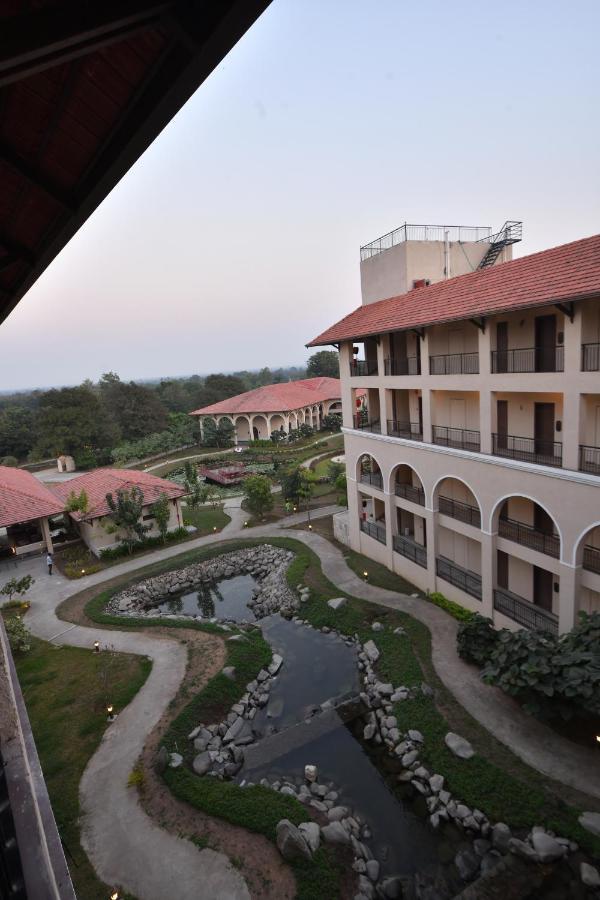 Bhanu The Fern Forest Resort & Spa, Jambughoda Kültér fotó